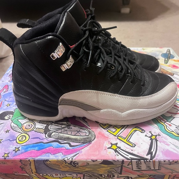 Jordan Retro 12 Playoff kids size 5 women’s size 6.5 - Picture 4 of 5